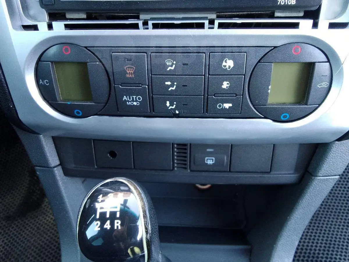 Продажа автомобиля Ford Focus - Легковые автомобили (Авто) в Краснодар