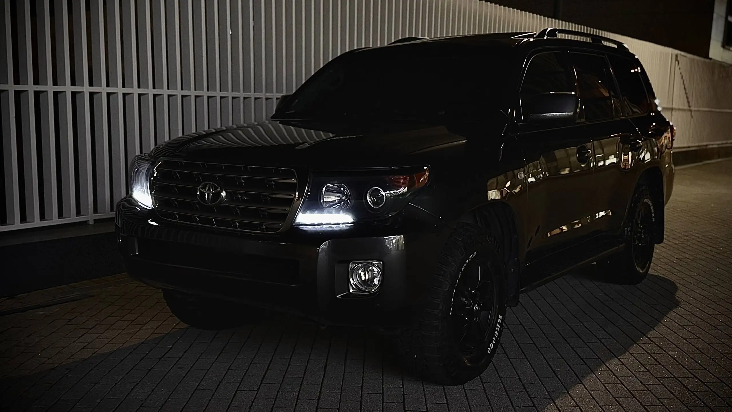 Продажа Toyota Land Cruiser 200 2008 года выпуска в Адлере - Авто в Адлер