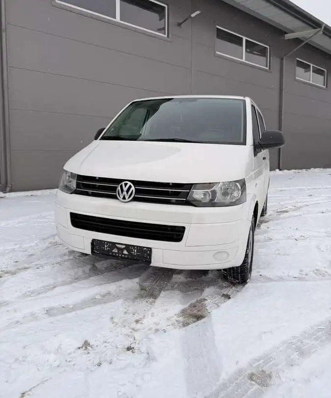 Volkswagen Multivan 2010 года выпуска - Минивэны (Авто) в Краснодар