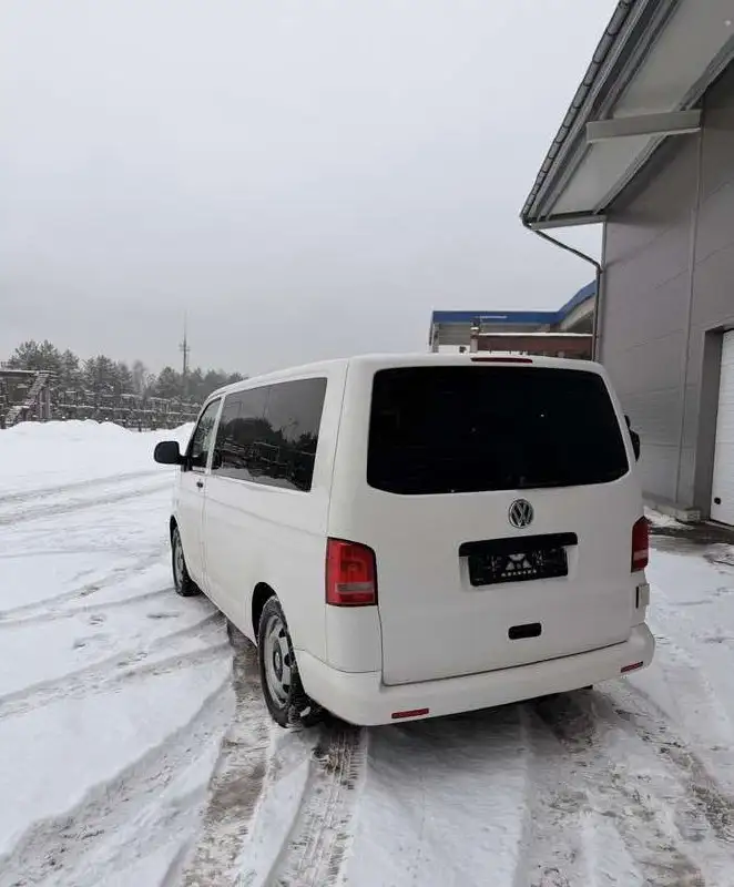 Volkswagen Multivan 2010 года выпуска - Минивэны (Авто) в Краснодар