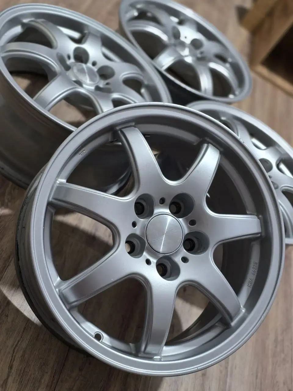 Продам диски ALUTEC на буса - Запчасти (Авто) в Краснодар