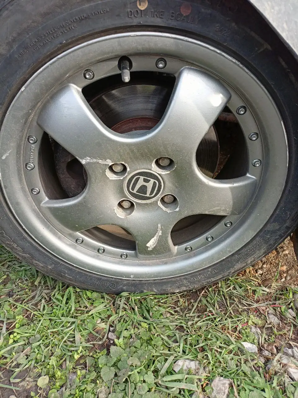 Продажа дисков R-15 с летней резиной - Запчасти (Авто) в Краснодар