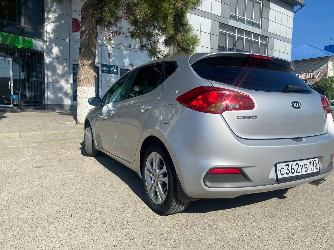 Автомобиль 2014 года в хорошем состоянии - Легковые автомобили (Авто) в Краснодар