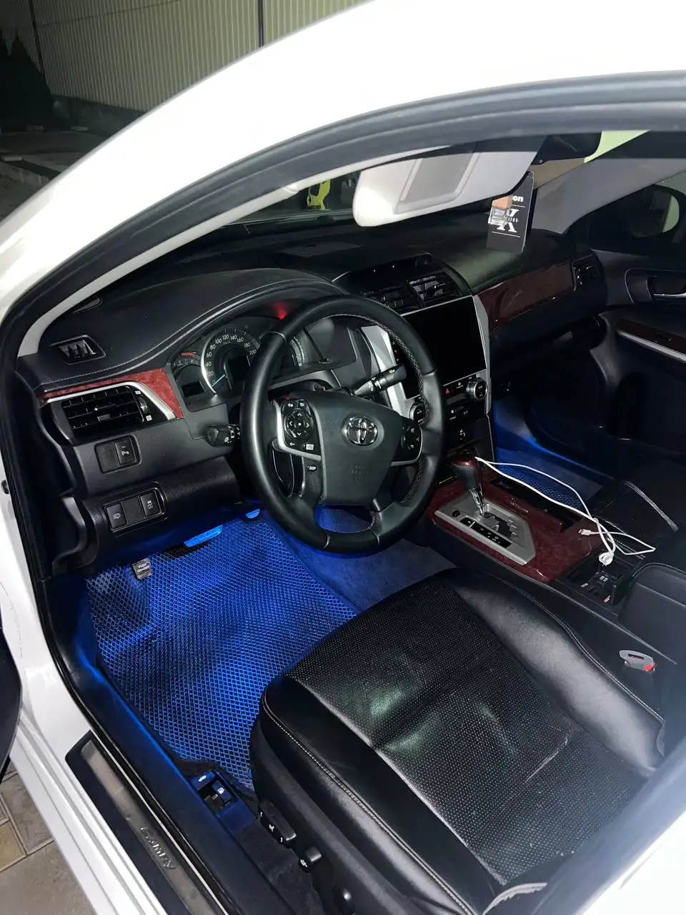 Продажа Toyota Camry XV50 2013 года в максимальной комплектации - Авто в Краснодар