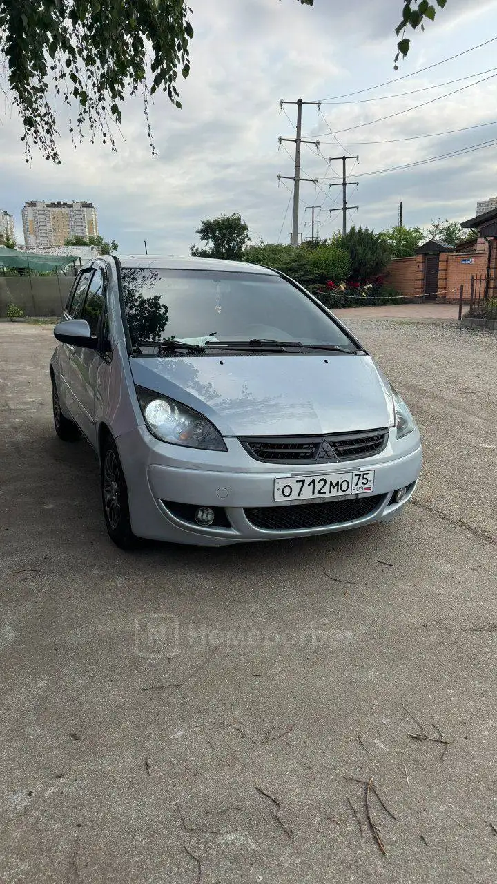 Продажа Mitsubishi Colt 2004 года в Майкопе - Авто в Майкоп