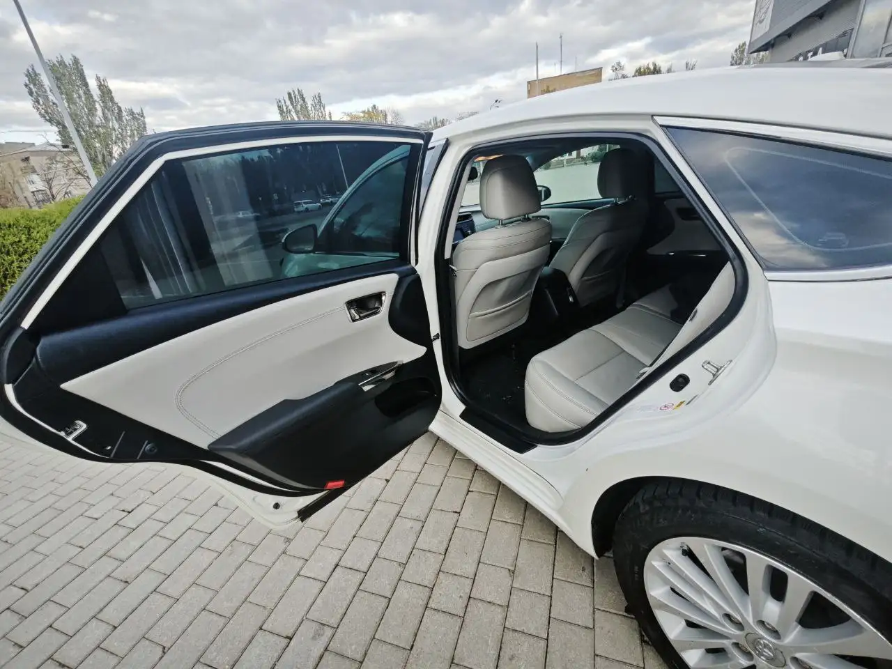 Toyota Avalon 2015 гибрид - Авто в Краснодар