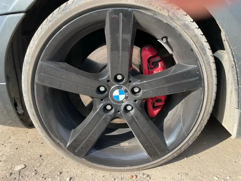 Продам диски БМВ с резиной в отличном состоянии - Авто в Краснодар