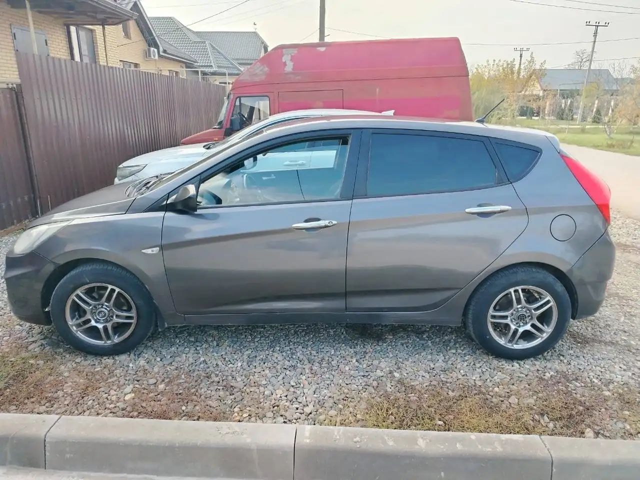 Автомобиль 2011 года, механика 1.6, в Краснодаре - Авто в Краснодар