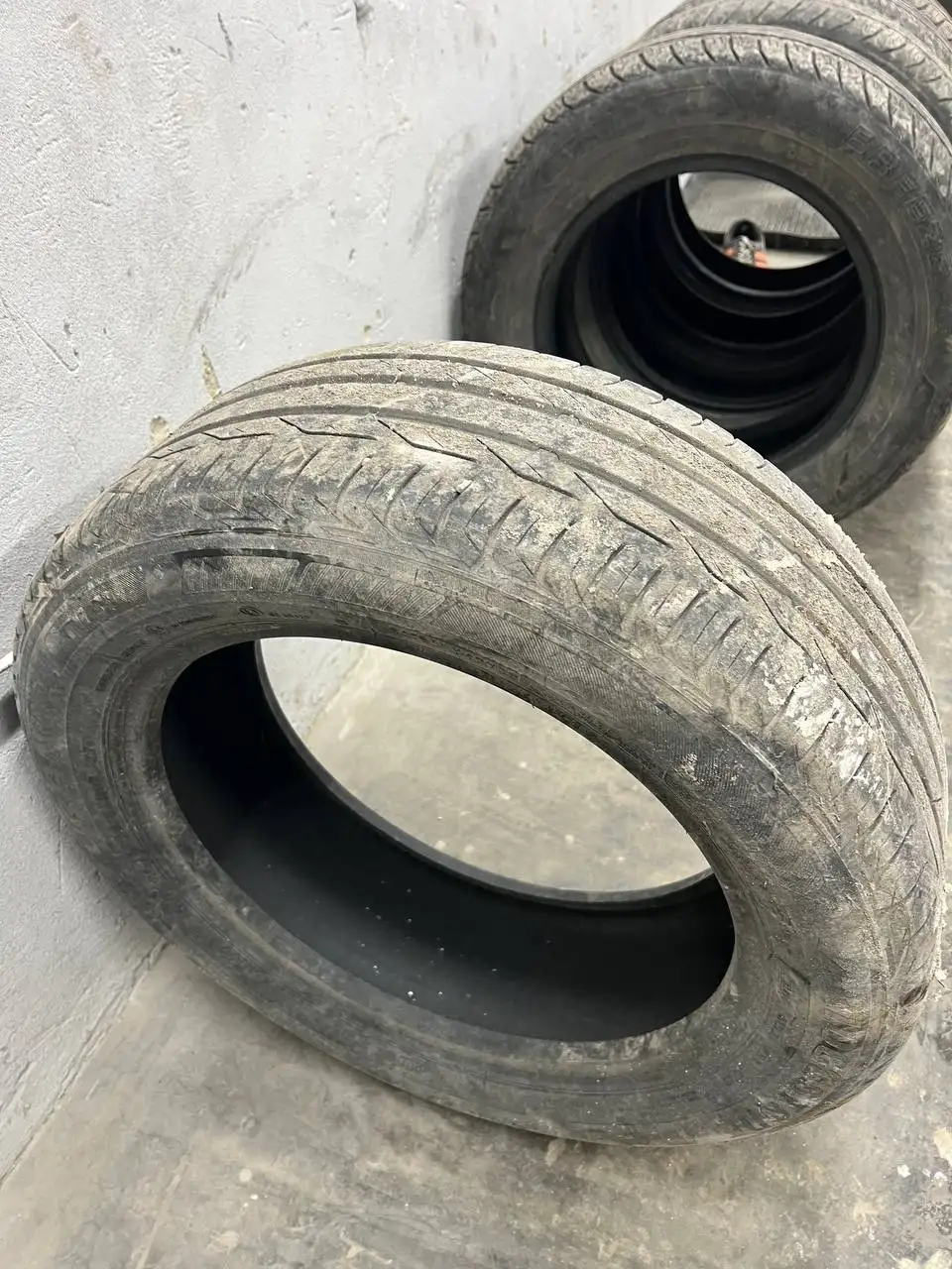 Продажа резины и дисков в Краснодаре - Шины и диски (Запчасти) в Краснодар