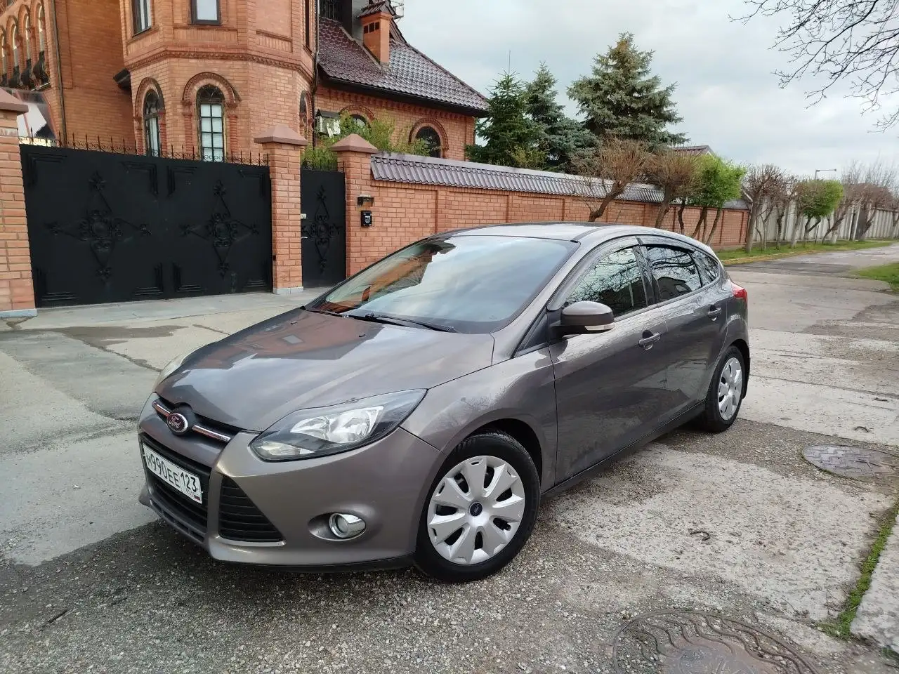 Ford Focus 2012 в Тимашевске - Легковые автомобили (Авто) в Тимашевск