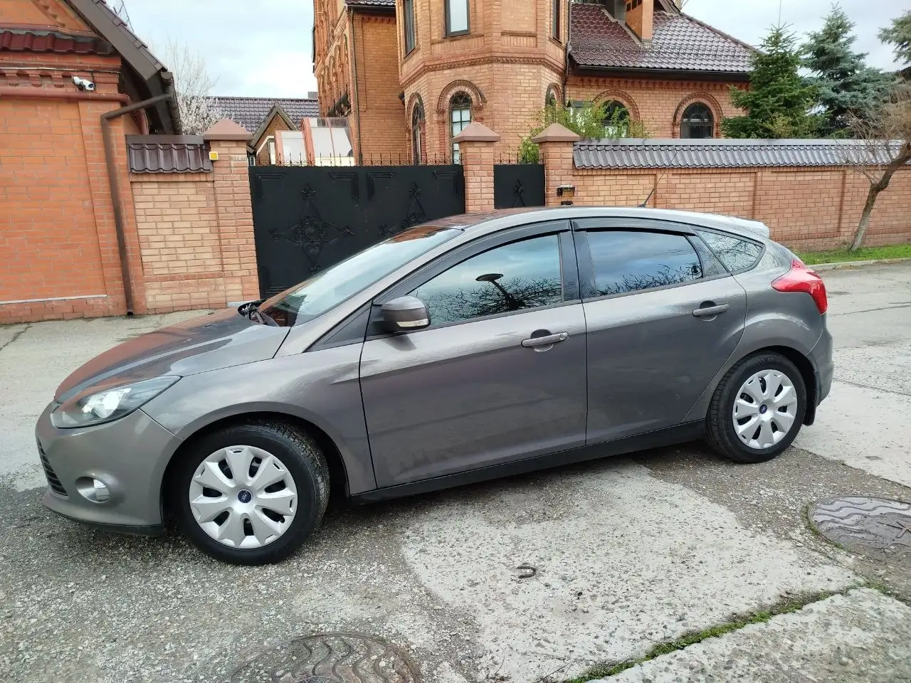 Ford Focus 2012 в Тимашевске - Легковые автомобили (Авто) в Тимашевск