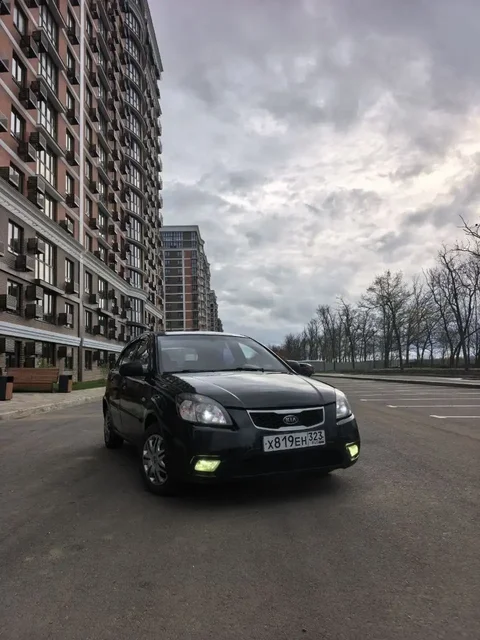 Продажа Кио Рио 2 (рест) 2011 года выпуска в Краснодаре - Авто в Краснодар