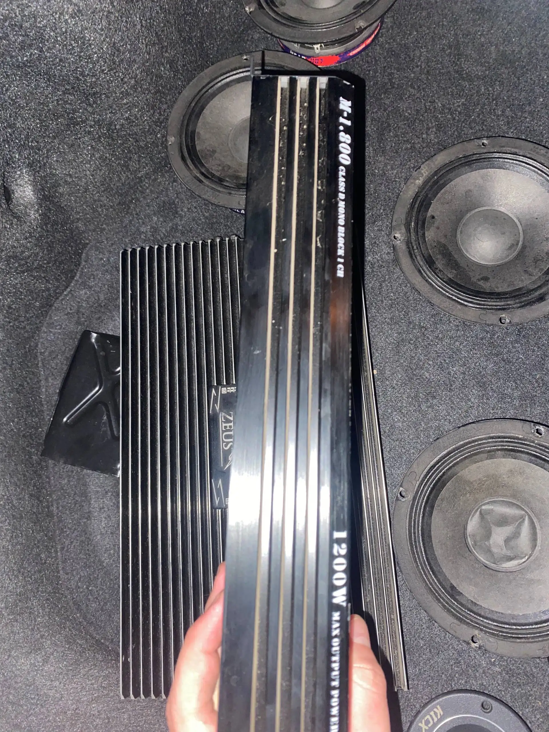 Продажа автозвука: колонки, сабвуфер, моноблок, усилитель - Автозвук (Авто) в Яблоновский