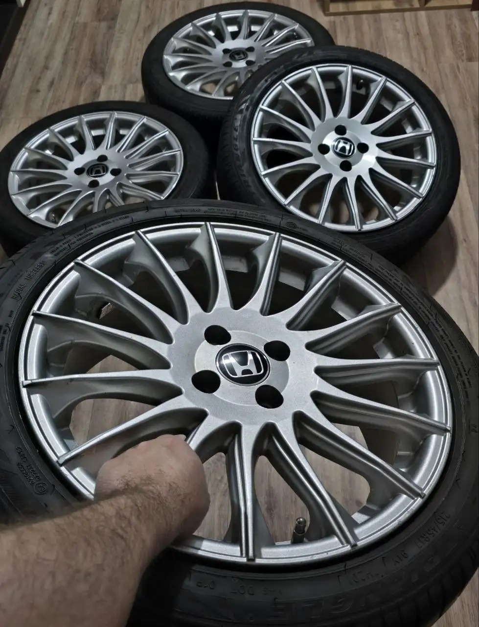 Диски 'Турбины' с резиной TRIANGLE SPORTEX 215/45/17 - Диски и шины (Запчасти) в Краснодар