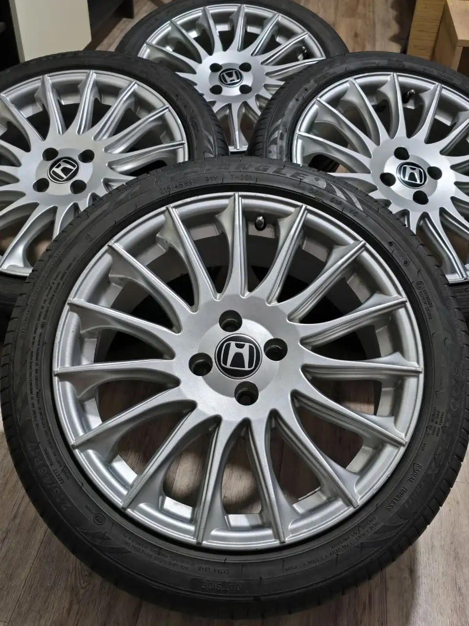 Диски 'Турбины' с резиной TRIANGLE SPORTEX 215/45/17 - Диски и шины (Запчасти) в Краснодар