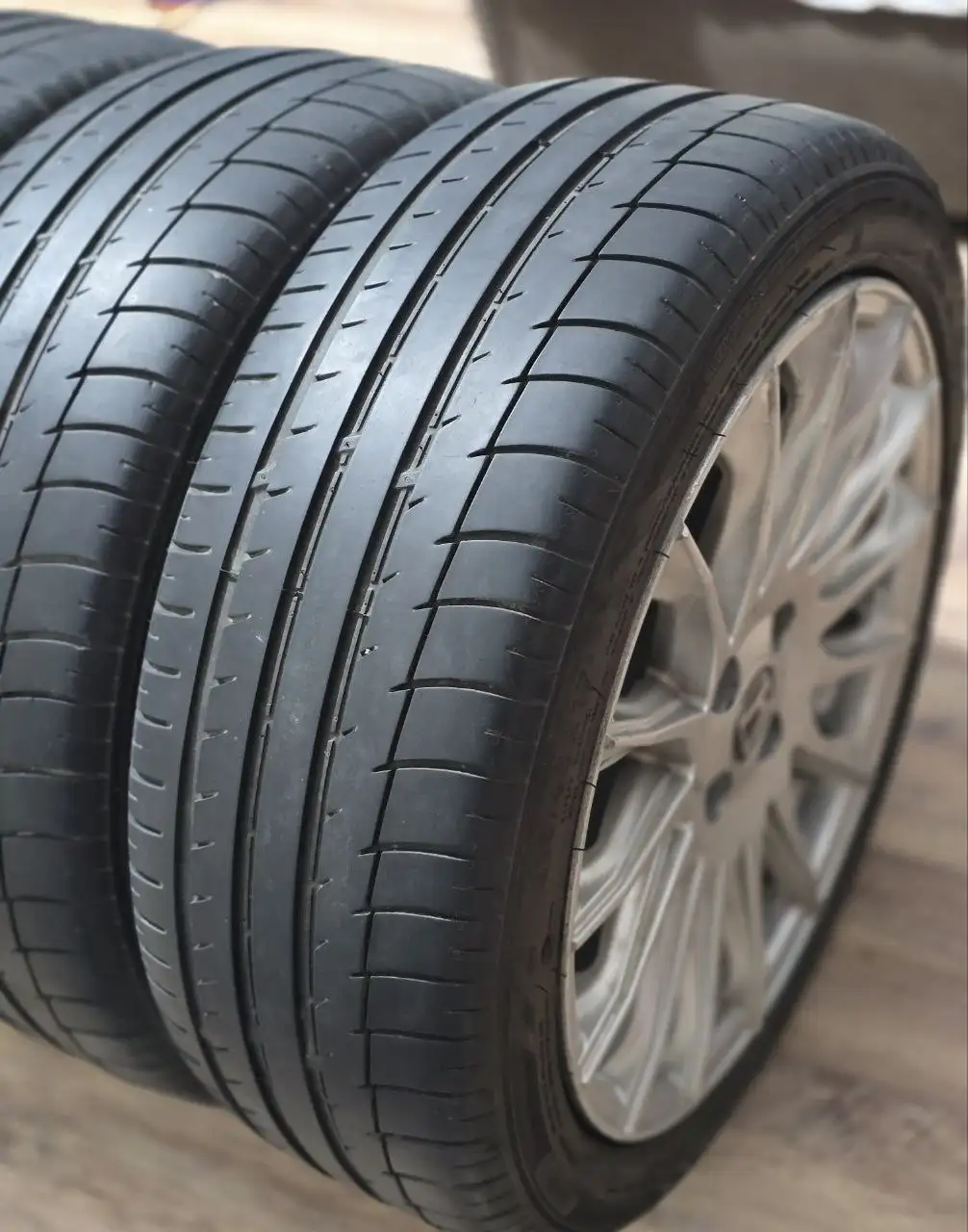 Диски 'Турбины' с резиной TRIANGLE SPORTEX 215/45/17 - Диски и шины (Запчасти) в Краснодар