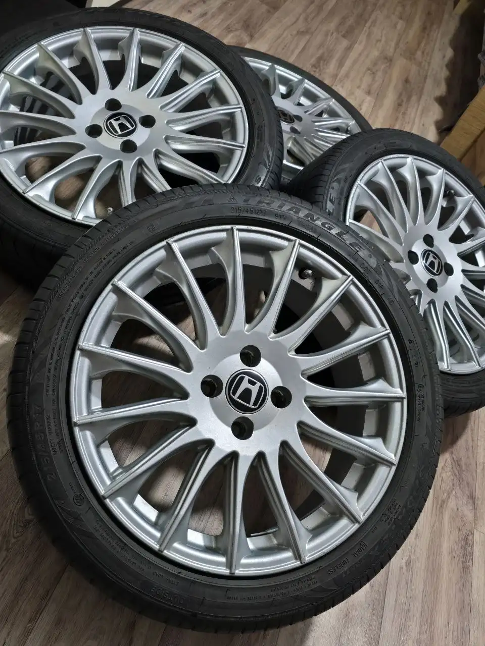 Диски 'Турбины' с резиной TRIANGLE SPORTEX 215/45/17 - Диски и шины (Запчасти) в Краснодар