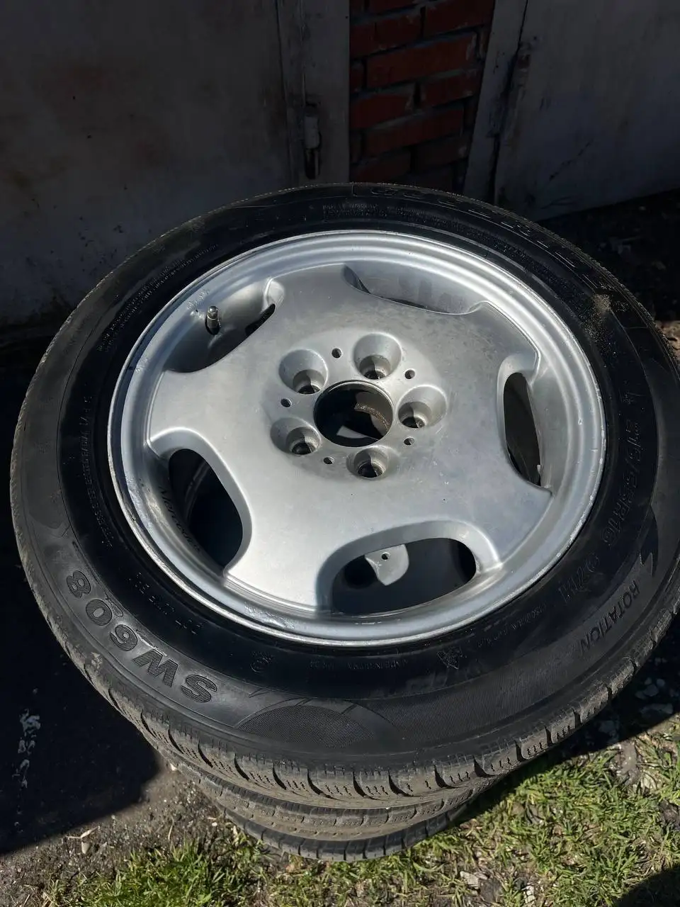 Шины 215/55/16 5x112 в Краснодаре - Шины и диски (Запчасти) в Краснодар