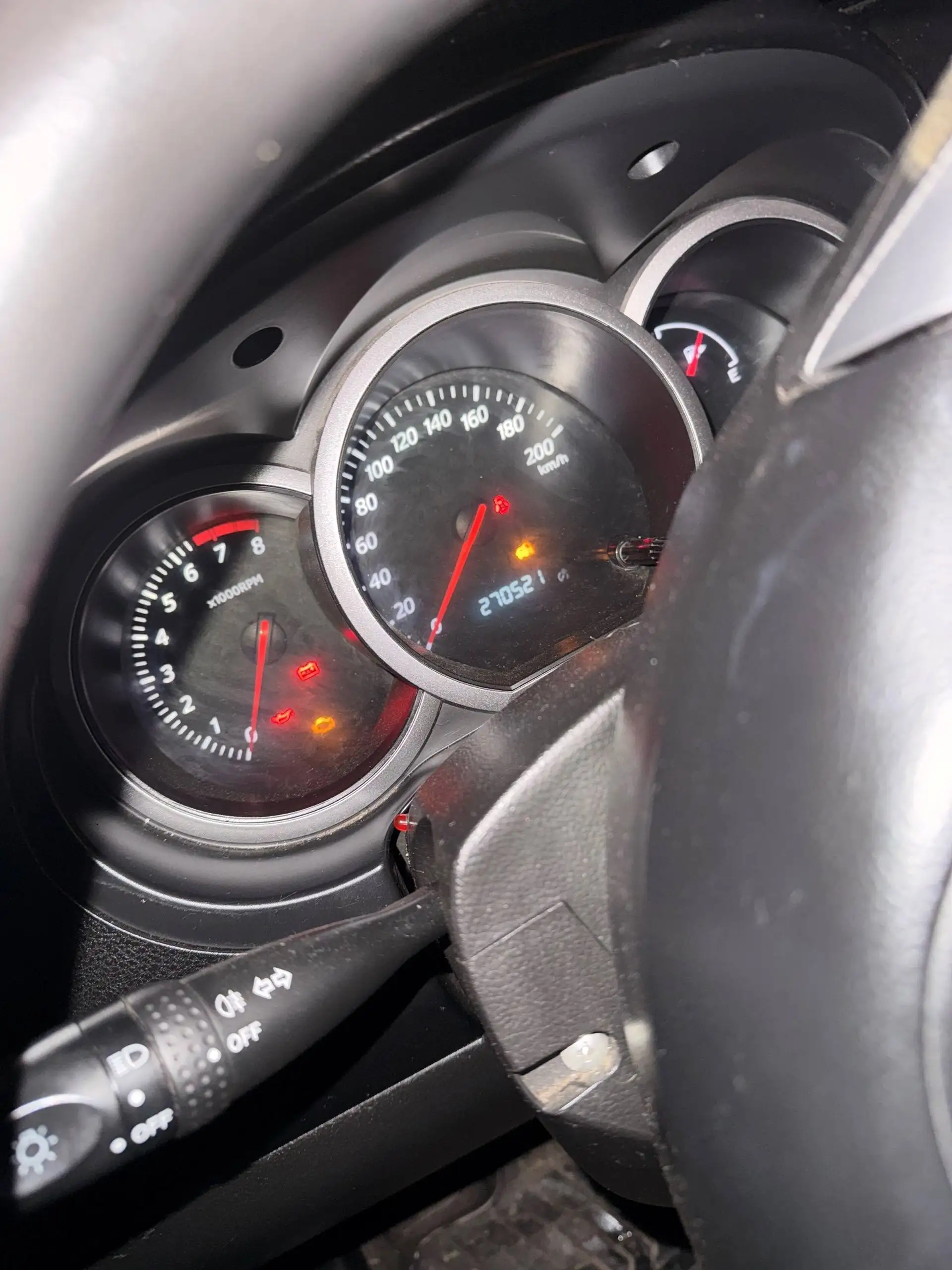 Suzuki Grand Vitara 2006 г.в. с неисправным двигателем - Легковые автомобили (Авто) в Краснодар