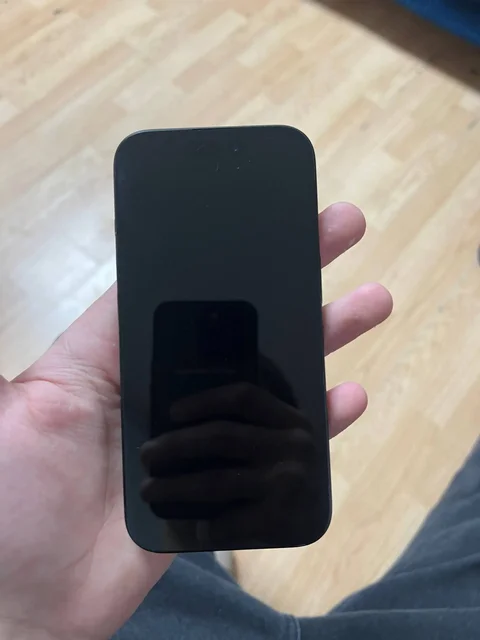 iPhone 16 256GB с повреждением - Компьютерная техника в Краснодар