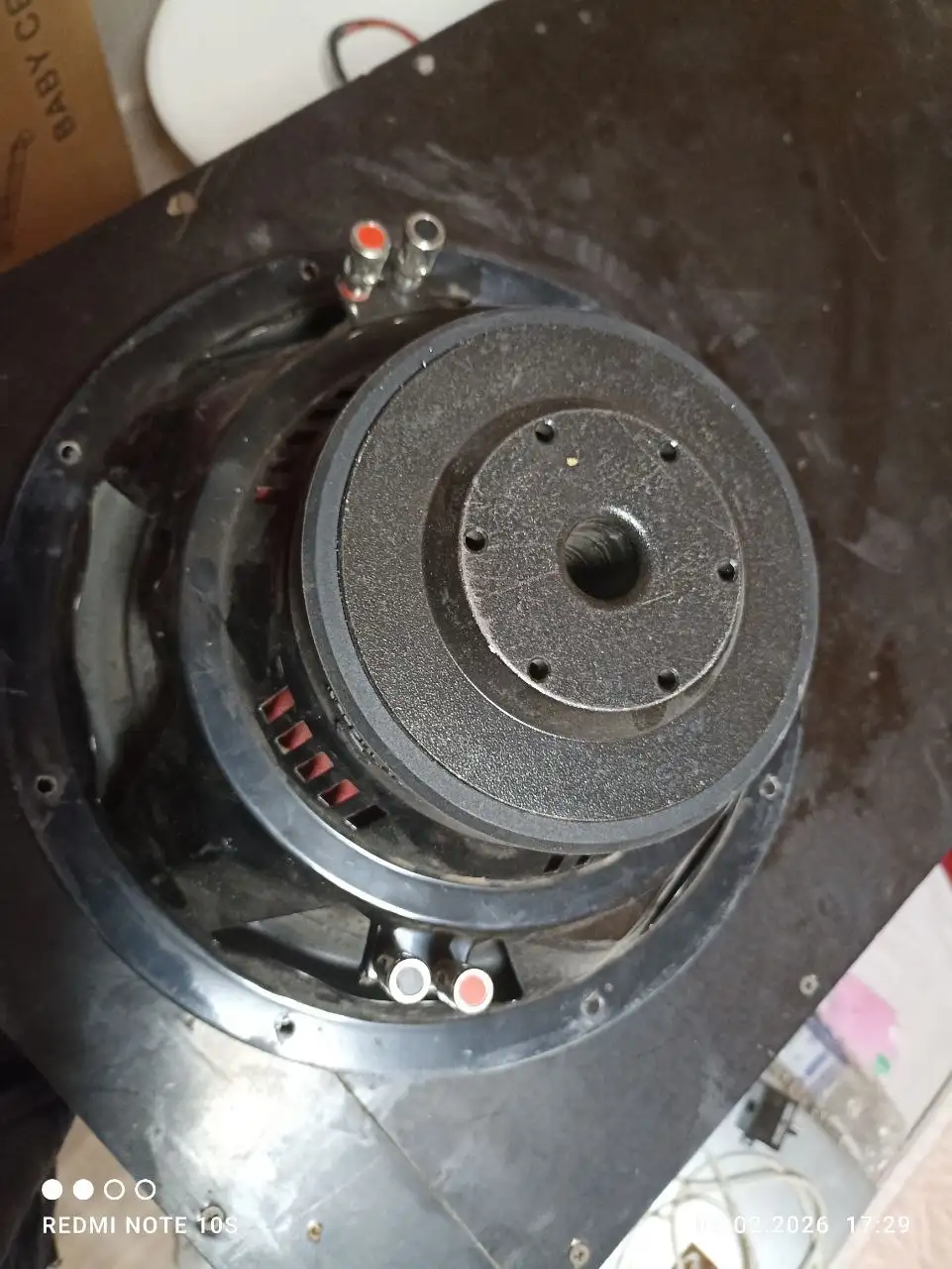 Продажа сабвуферов в коробе - Аудиотехника (Электроника) в Краснодар