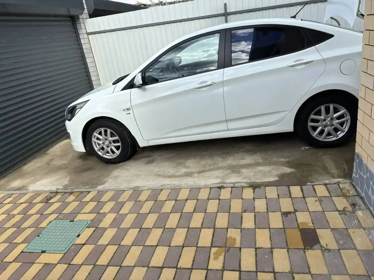 Продам автомобиль Hyundai Solaris 2015 года - Авто в Краснодар