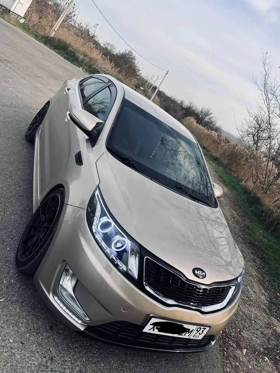 Продажа автомобиля Kia Rio 3 2013 года - Легковые автомобили (Авто) в Темрюк