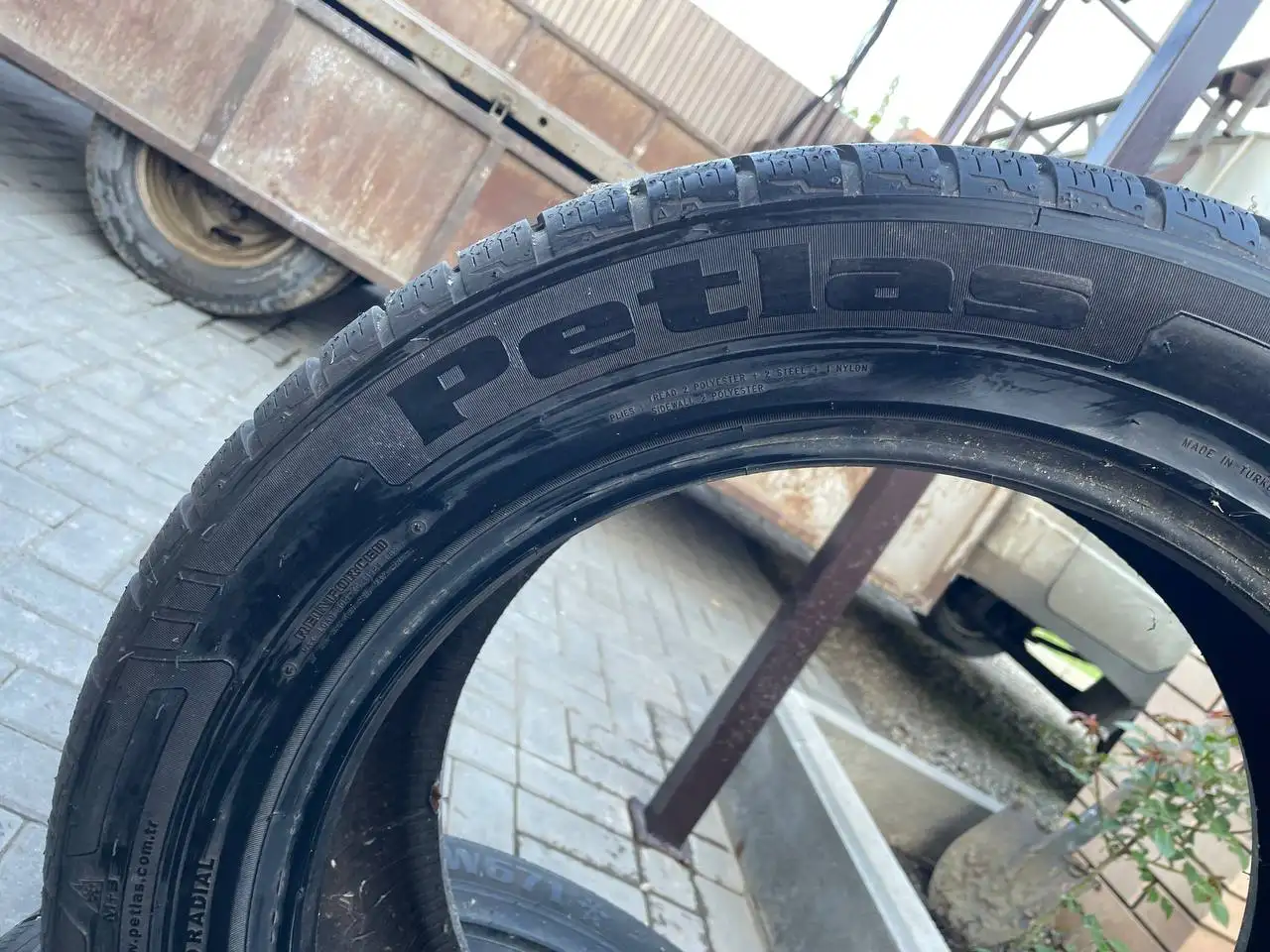 Продажа резины и колес R18-R20 - Шины и диски (Запчасти) в Краснодар