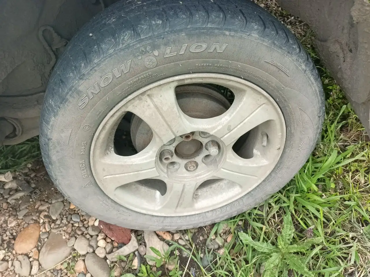 Продам 2 диска R14 и резина 175/65/R14 - Диски (Авто) в Краснодар