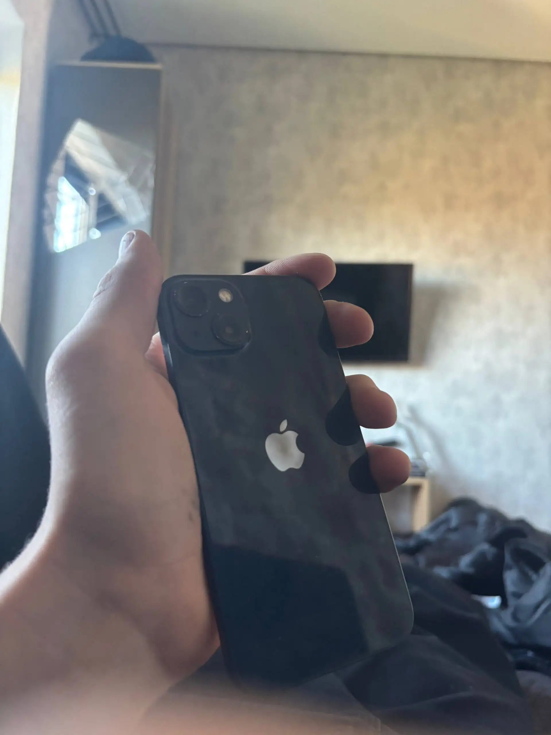 Продам iPhone 13 128GB - Мобильные телефоны (Электроника) в Краснодар