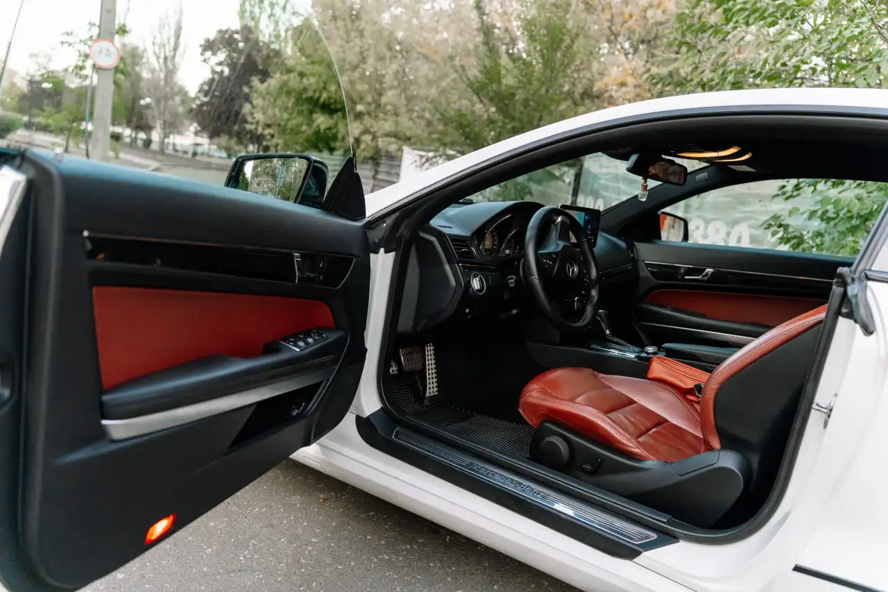 Mercedes-Benz E250 Coupe 2010 - Легковые автомобили (Авто) в Краснодар