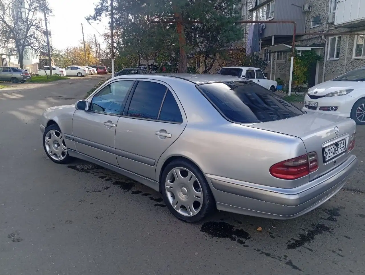 Mercedes-Benz E-класс 2001 года - Легковые автомобили (Авто) в Краснодар