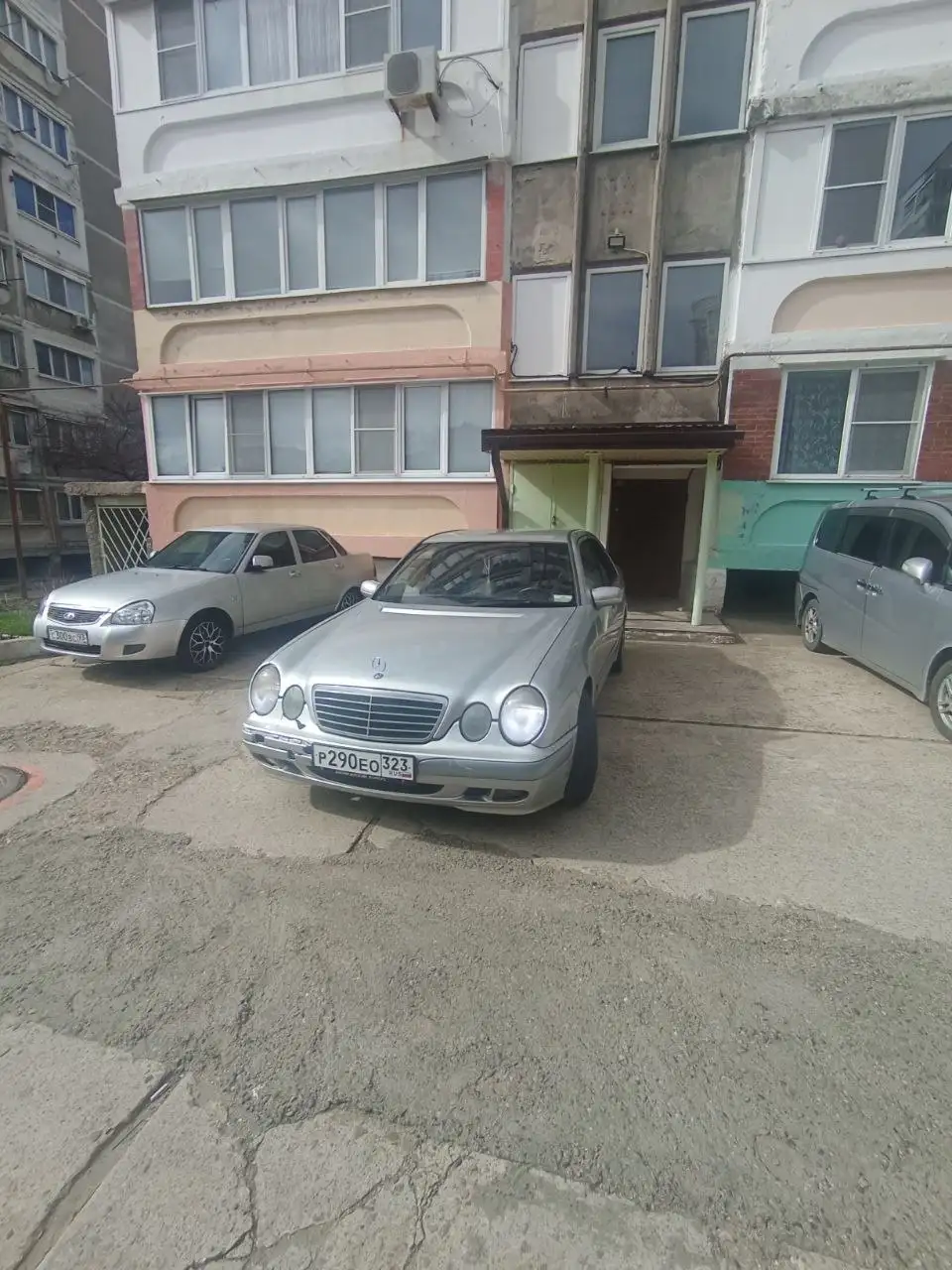 Mercedes-Benz E-класс 2001 года - Легковые автомобили (Авто) в Краснодар