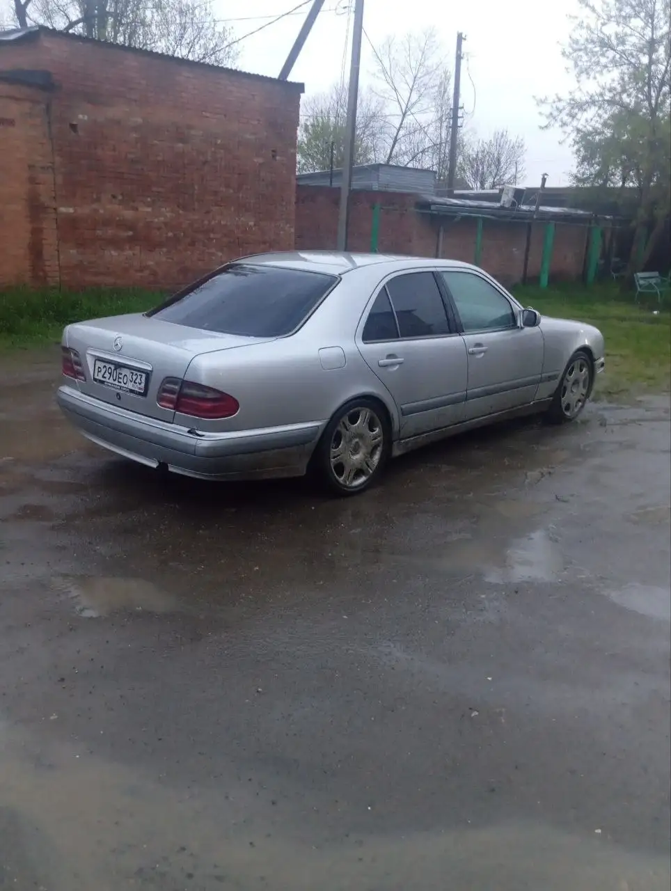 Mercedes-Benz E-класс 2001 года - Легковые автомобили (Авто) в Краснодар