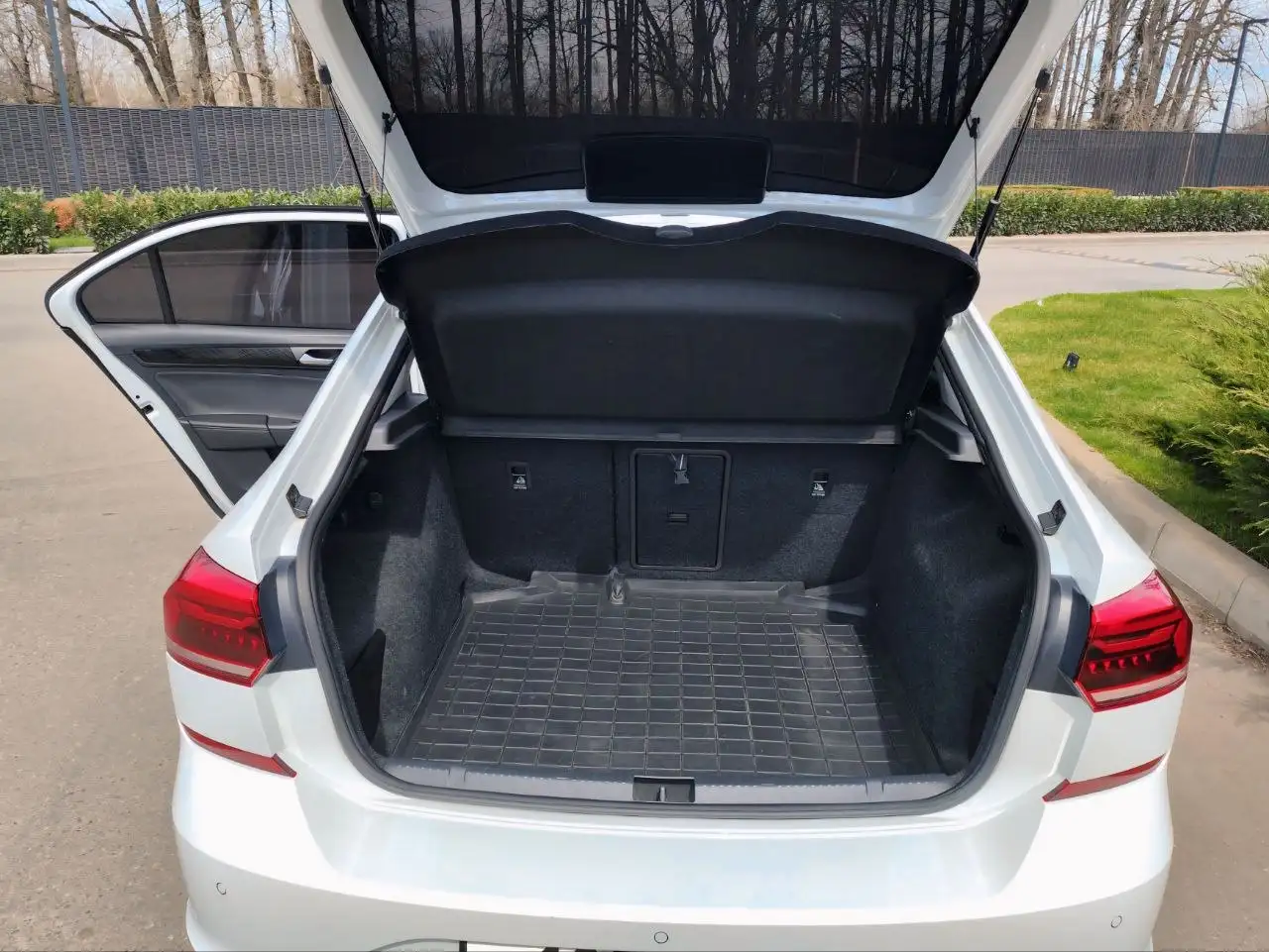 Volkswagen Polo Liftback 2021 - Легковые автомобили (Авто) в Краснодар
