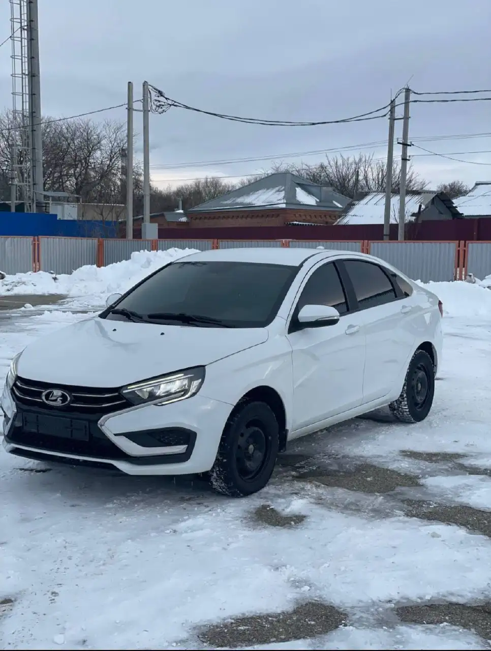Лада Веста 2023 года в отличном состоянии - Легковые автомобили (Авто) в Армавир