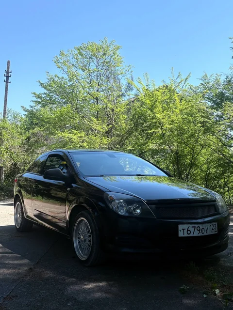 Opel Astra H GTC 2010 - частное объявление в Ольгинка