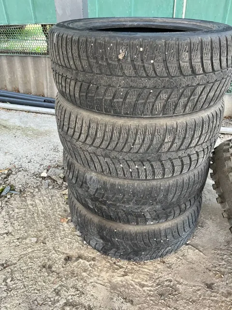 Kumho I'Zen KW23 зимняя 195/55 R16 - Номера и регистрация в Краснодар