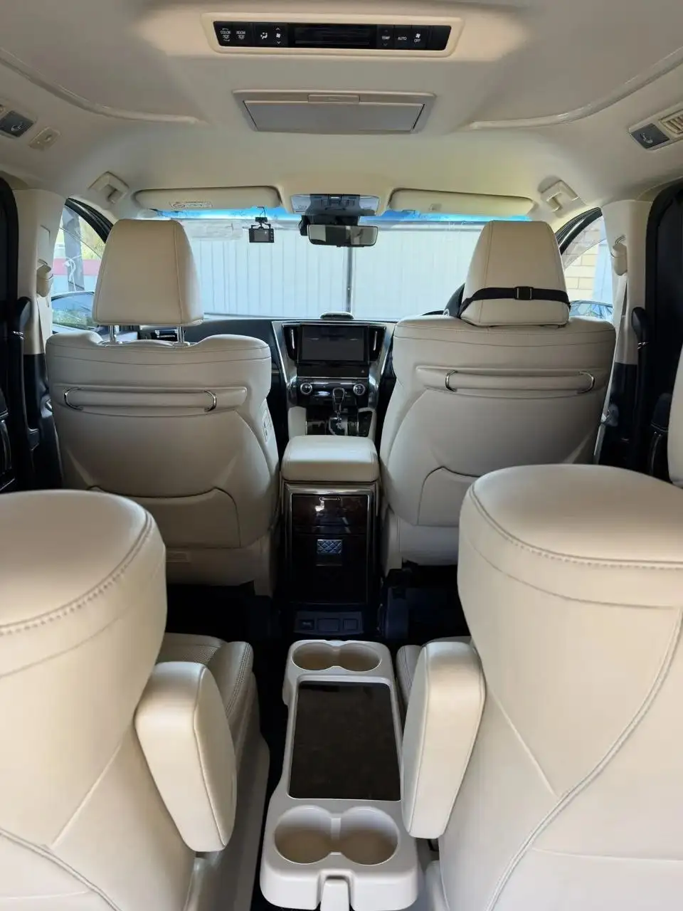 Toyota Alphard 2018 - Легковой автомобиль (Авто) в Анапа