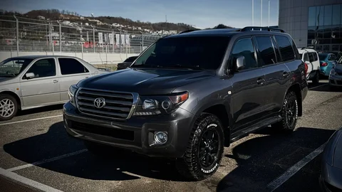 Toyota Land Cruiser 200 4.5D - частное объявление в Адлер