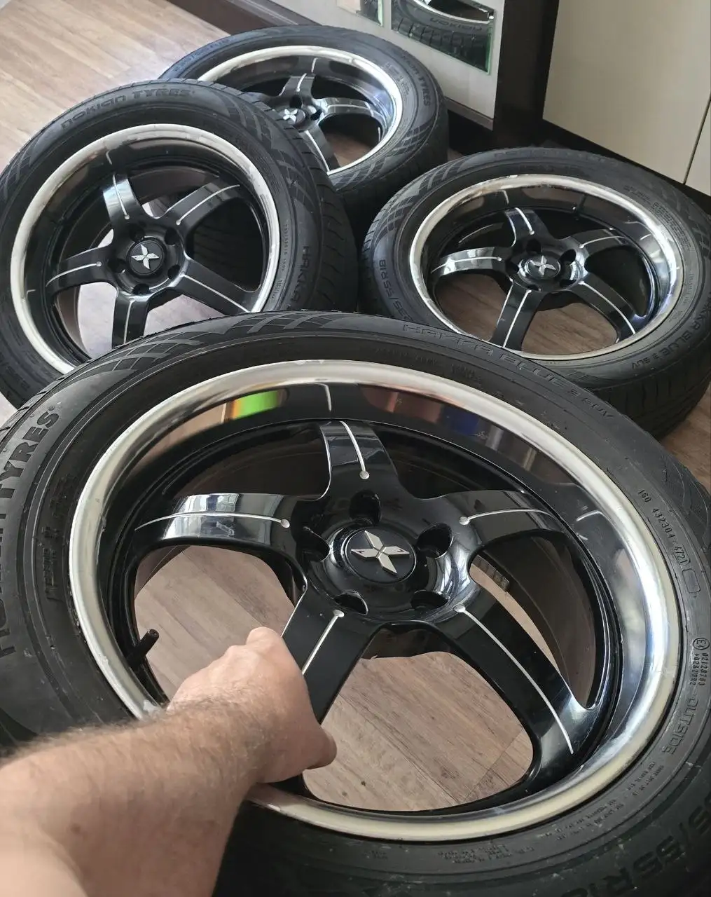 Продам диски KYOWA RACING KR-591 CBKV1 с шинами NOKIAN HAKKA - Диски и шины (Авто) в Краснодар