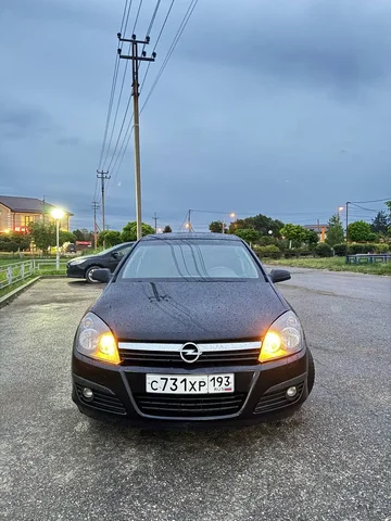 Opel Astra 2005 - Автоаксессуары и документация в Краснодар