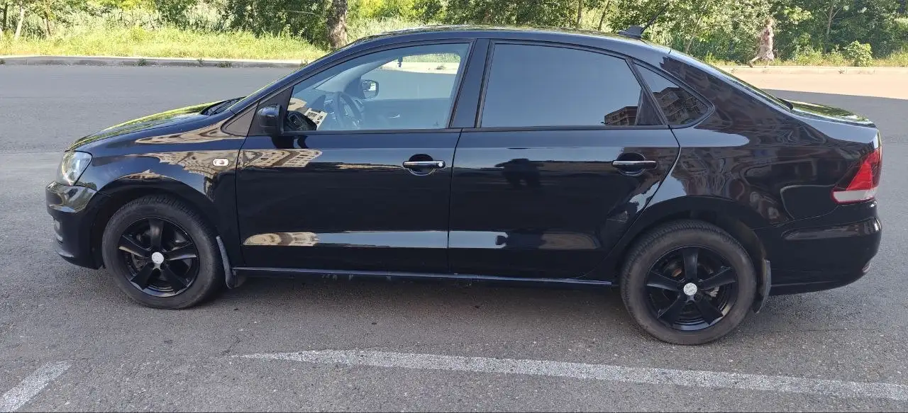 Volkswagen Polo 2017 - Легковые автомобили (Авто) в Горячий Ключ