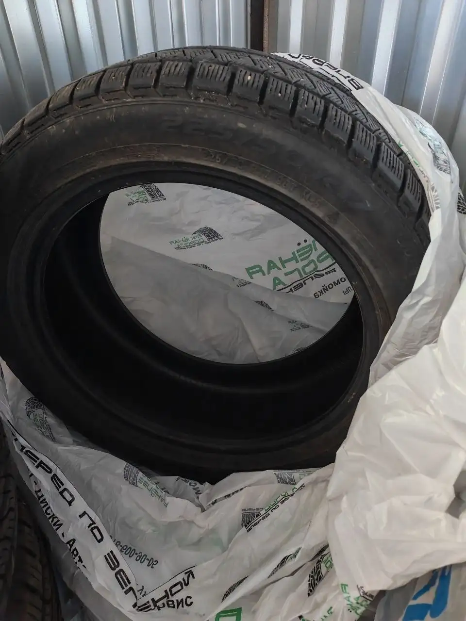 Продам зимние шины Formula Ice FR 225/50 R17 98T, 2023 г. - Шины и диски (Запчасти) в Краснодар