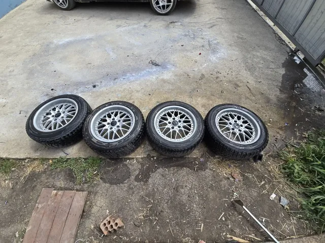 Продам разноширокие R16 5/114 на зимней резине - Внедорожники в Краснодар
