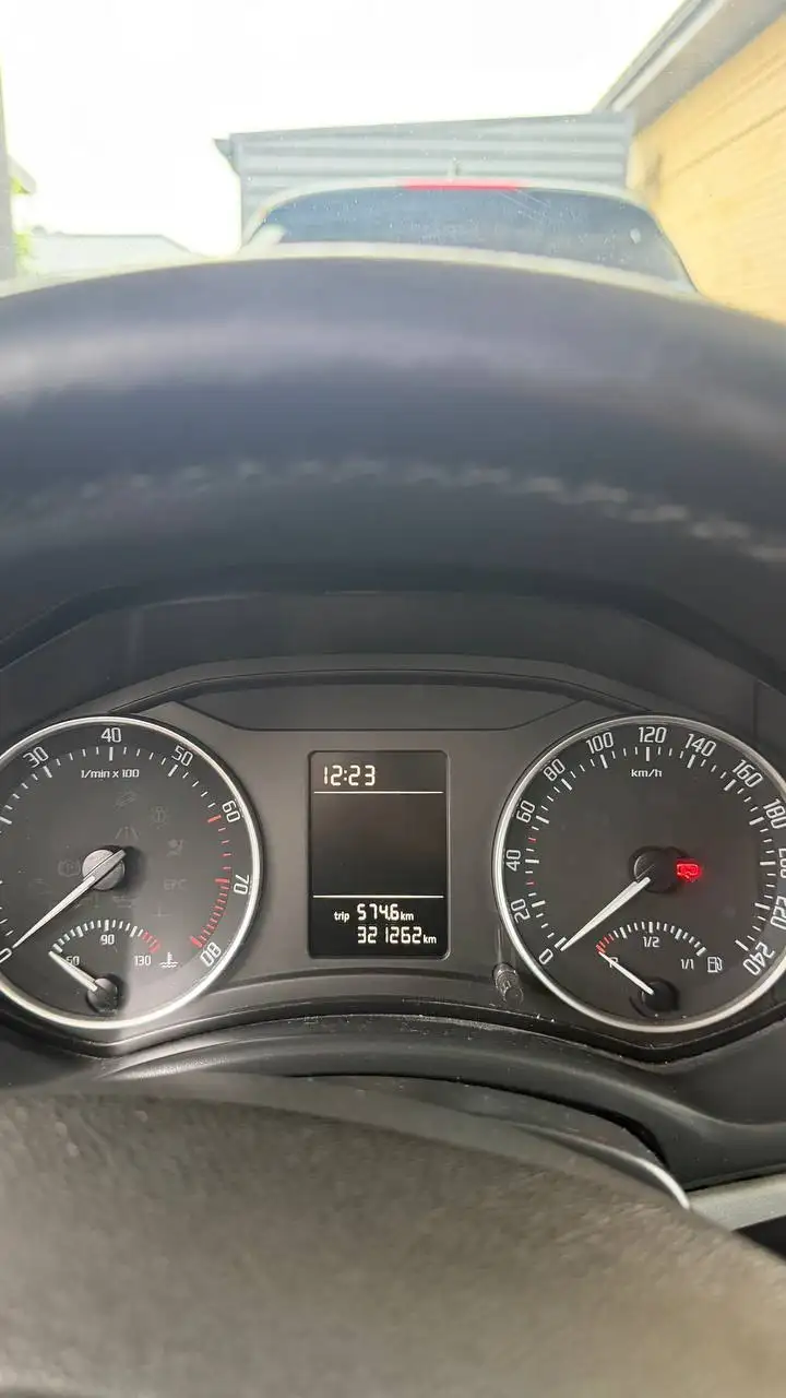 Skoda Octavia 2013 - Легковые автомобили (Авто) в станица Гостагаевская