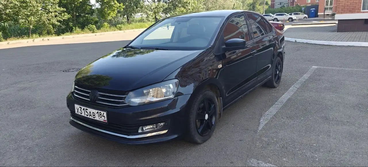 Volkswagen Polo 2017 - Легковые автомобили (Авто) в Горячий Ключ