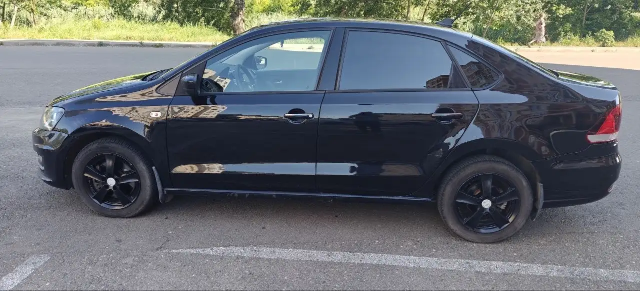 Volkswagen Polo 2017 - Легковые автомобили (Авто) в Горячий Ключ