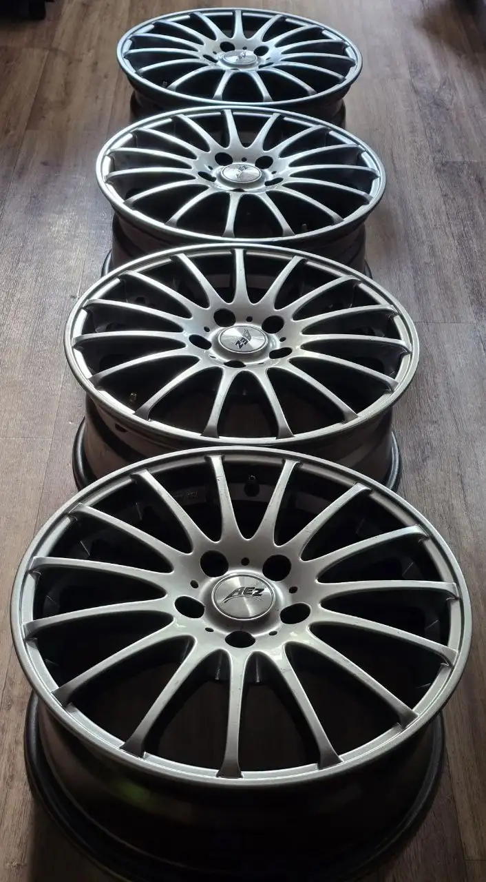 Диски AEZ 17 R17 5x114.3 ET40 ЦО 71.6 комплект - Диски и шины (Авто) в Краснодар