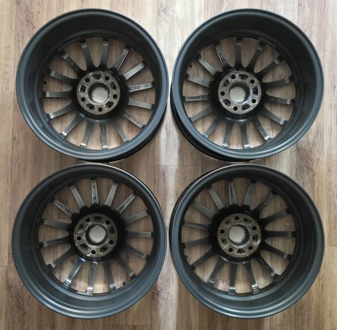 Диски AEZ 17 R17 5x114.3 ET40 ЦО 71.6 комплект - Диски и шины (Авто) в Краснодар